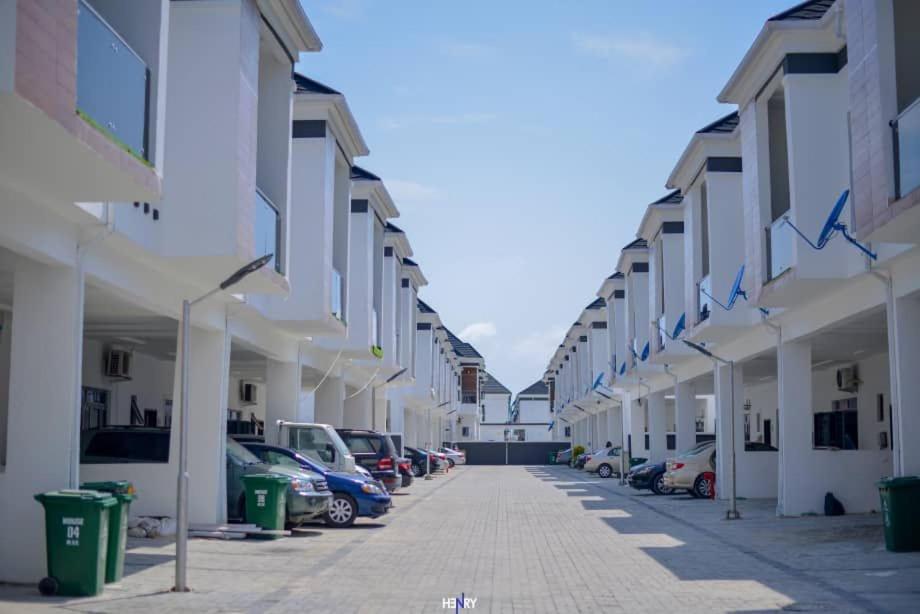 Orchid lekki, Lagos.